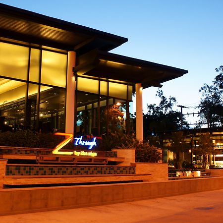 Z Through By The Zign Hotell Pattaya Exteriör bild