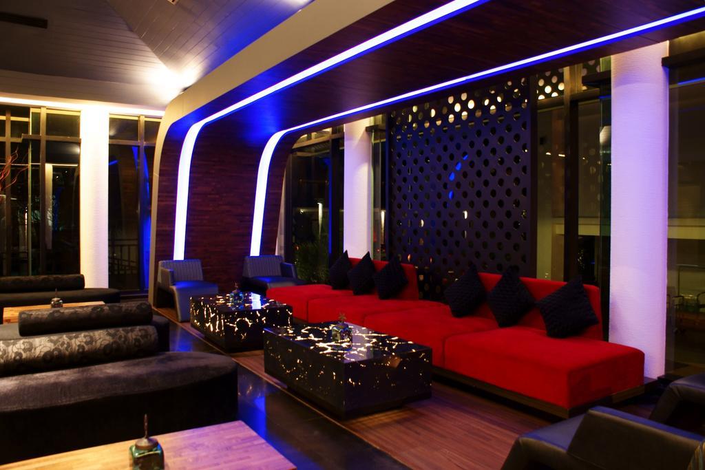 Z Through By The Zign Hotell Pattaya Exteriör bild