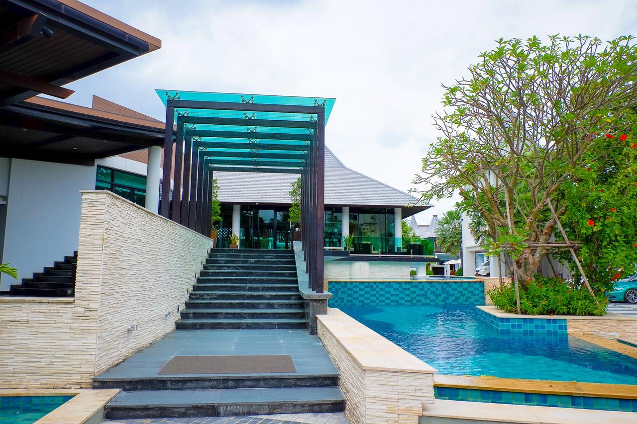 Z Through By The Zign Hotell Pattaya Exteriör bild